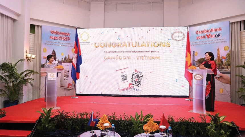 Thống đốc Link Vào Nhà Cái KL99 COM Tặng +199k 99Kl99 trực tiếp đá gà Việt Nam và Campuchia thực hiện nghi lễ ra mắt dịch vụ thanh toán xuyên biên giới sử dụng QR code