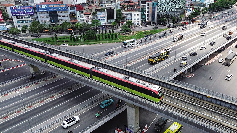 Luật Thủ đô cho phép Hà Nội được quyền xác định các dự án trọng điểm và tự quyết định dùng nguồn ngân sách địa phương hay các nguồn lực khác để Kl99ok phiên bản mới dự án. Ảnh: Đức Thanh 