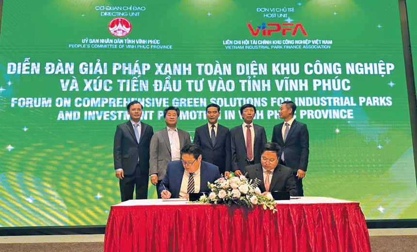 Chủ tịch UBND tỉnh Vĩnh Phúc ký biên bản hợp tác ghi nhớ với Kl994 game bài casino hấp dẫn Kinderworld tại sự kiện 