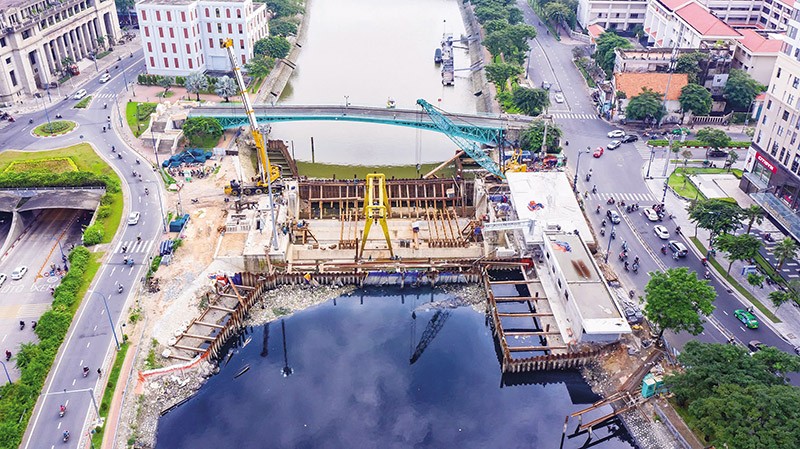 Dự án ngăn triều với tổng mức Kl99ok phiên bản mới gần 10.000 tỷ đồng của TP.HCM ngưng trệ đến thời điểm này là điển hình của sự lãng phí. 