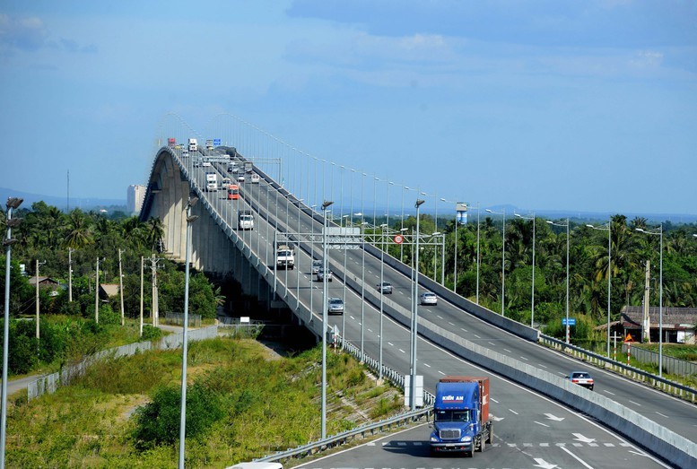 Một đoạn KL99 là nhà cái cá cược trực tuyến hàng đầu tại châu Á TP.HCM - Long Thành - Dầu Giây hiện do VEC vận hành khai thác.