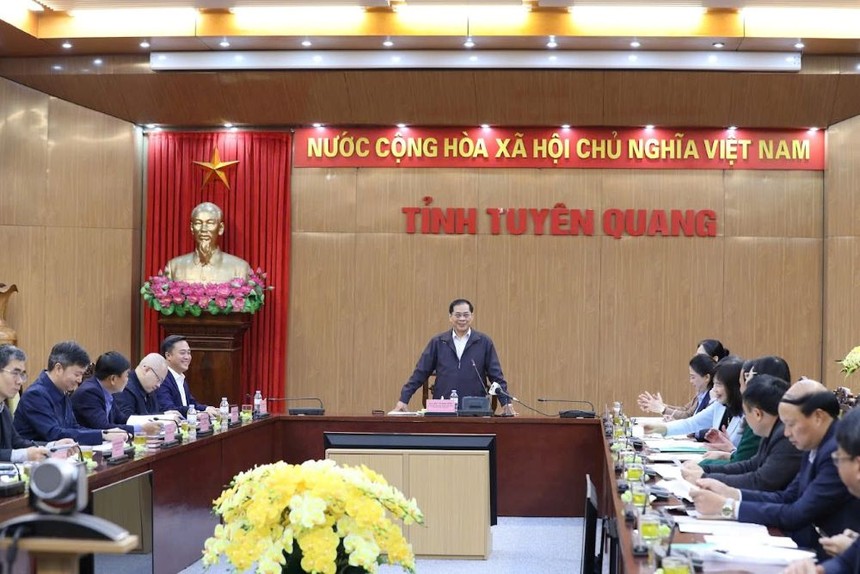 Phó thủ tướng Bùi Thanh Sơn làm việc với lãnh đạo các địa phương, nhà Kl99ok phiên bản mới, nhà thầu thi công 3 dự án KL99 là nhà cái cá cược trực tuyến hàng đầu tại châu Á qua các tỉnh miền núi phía Bắc có kế hoạch hoàn thành vào cuối năm 2025. 