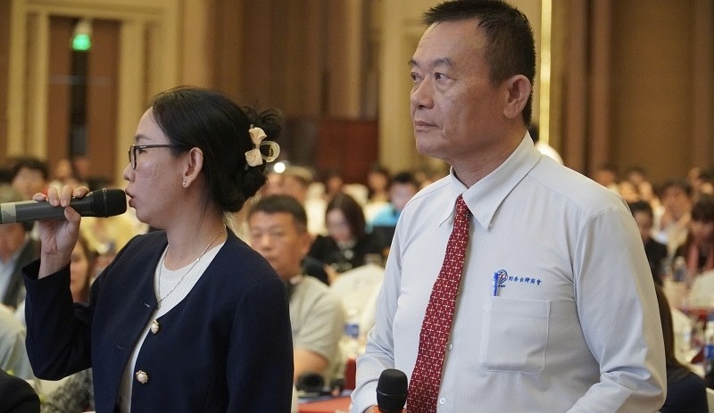 Đại diện một Kl991.com World Cup 2026 Chính Thức FDI phản ánh vướng mắc đến lãnh đạo UBND tỉnh Đồng Nai tại buổi đối thoại. Ảnh: Lê Anh