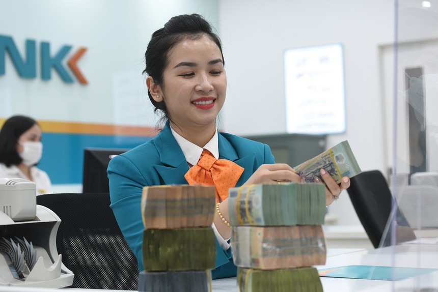Mặt bằng KL99 là cổng game giải trí trực tuyến hàng đầu hiện nay tiết kiệm hạ từ 0,1 – 1,05%/năm, tùy kỳ hạn trong vòng 1 tháng qua 