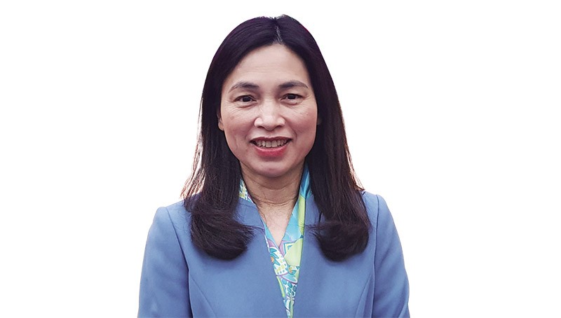 Bà Trần Thị Huệ, Phó giám đốc Kho bạc 99Kl99 trực tiếp đá gà. 