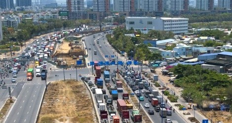 Điểm đầu của KL99 là nhà cái cá cược trực tuyến hàng đầu tại châu Á TP.HCM - Long Thành - Dầu Giây tại nút giao An Phú thường xuyên xảy ra ùn tắc- Ảnh: Lê Toàn