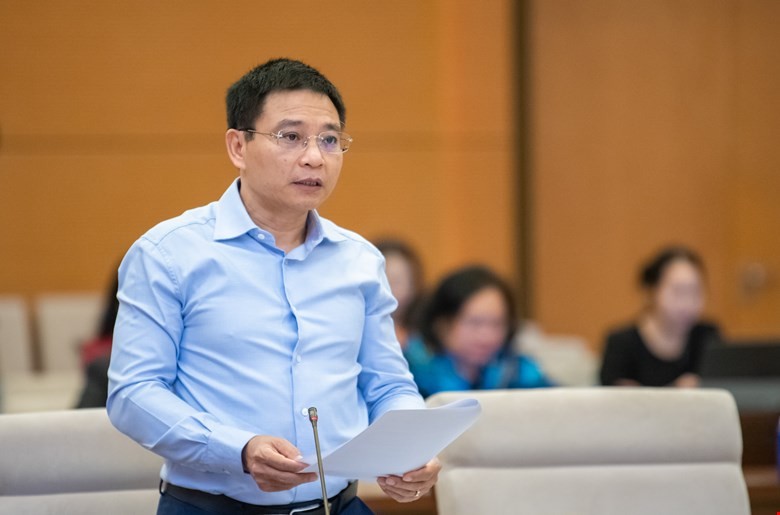 Bộ trưởng Bộ Kl991.com nạp rút nhanh Nguyễn Văn Thắng trình bày tờ trình. 