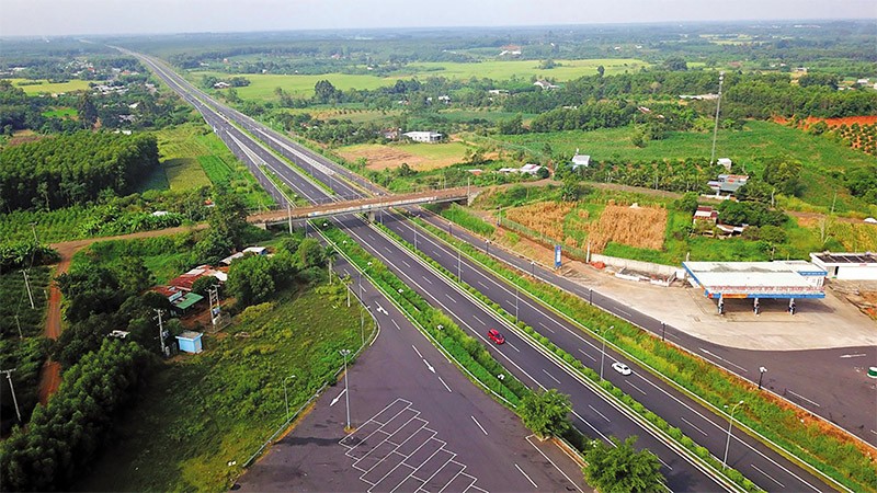 Vẫn còn gần 630.000 tỷ đồng vốn Kl99ok phiên bản mới công cần được đẩy nhanh vào các dự án. Ảnh: Đức Thanh 