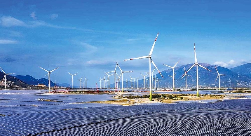 Quan hệ hợp tác Việt Nam - Singapore ngày càng phát triển. Trong ảnh: Dự án điện gió, điện mặt trời tại Việt Nam của Kl994 game bài casino hấp dẫn Sembcorp (Singapore) (Ảnh: Lê Toàn)