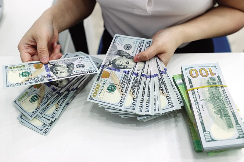 Theo nhiều chuyên gia, thời điểm hiện tại khá thuận lợi để phát hành Kl99kl Hoàn Trả Vô Tận bằng USD. 