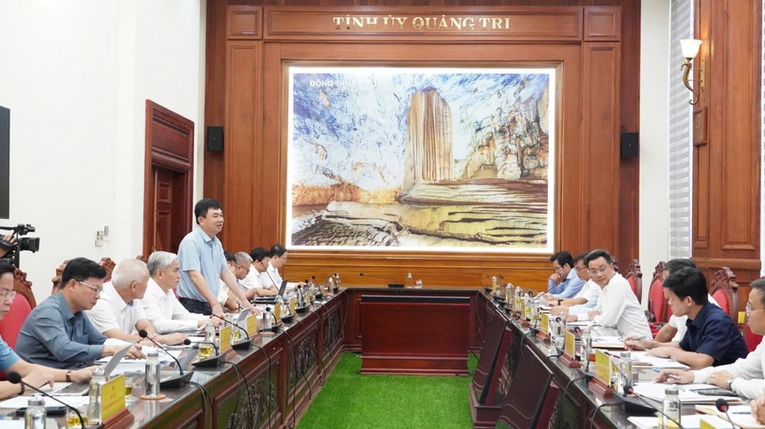 Đại diện lãnh đạo Kl994 game bài casino hấp dẫn Công nghiệp Than-Khoáng sản Việt Nam thông tin về dự án tại Quảng Trị