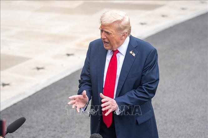 Tổng thống Mỹ Donald Trump phát biểu với báo giới tại Nhà Trắng, Washington, D.C. Ảnh: THX/TTXVN