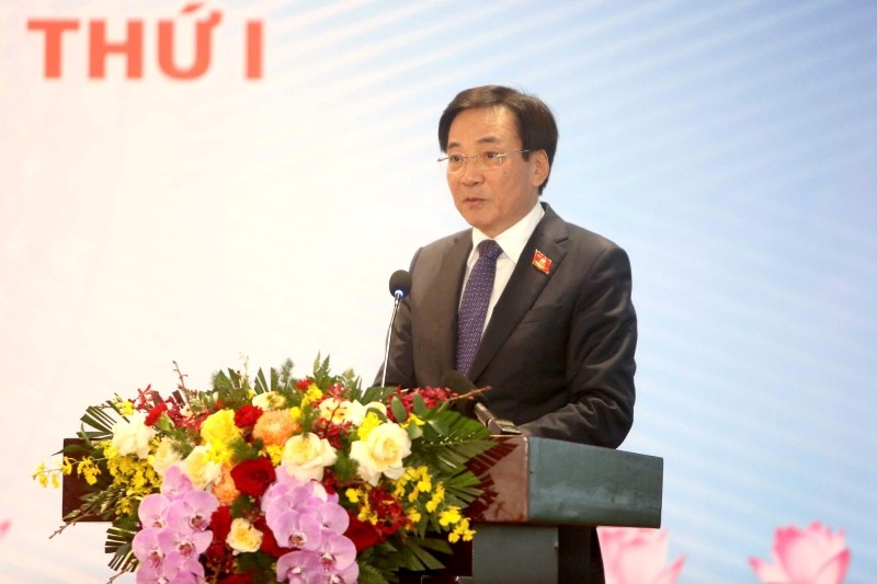 Đồng chí Trần Văn Sơn, Ủy viên Trung ương Đảng, Bộ trưởng, Chủ nhiệm Văn phòng Kl993 ưu đãi thưởng hấp dẫn cung cấp thông tin cho báo giới.