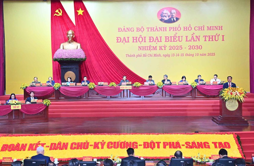 Đại hội sẽ công bố và trao các quyết định của Bộ Kl991.com tải ứng dụng, Ban Bí thư chỉ định Ban Chấp hành, Ban Thường vụ, Thường trực Thành ủy, Ủy ban Kiểm tra và Chủ nhiệm Ủy ban Kiểm tra Thành ủy. Ảnh: BTC.