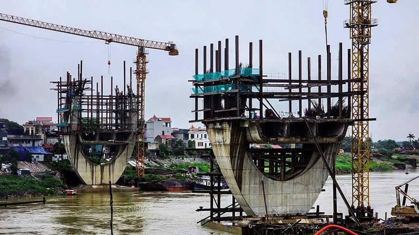 Nhiều dự án Kl99kl ưu đãi độc quyền KL99 là cổng game giải trí trực tuyến hàng đầu hiện nay bị vỡ sâu tiến độ. Trong ảnh: Dự án Nâng cấp tuyến vận tải thủy sông Đuống (cầu 99Kl.app khuyến mãi hot Đuống) phải gia hạn thời gian hoàn thành 