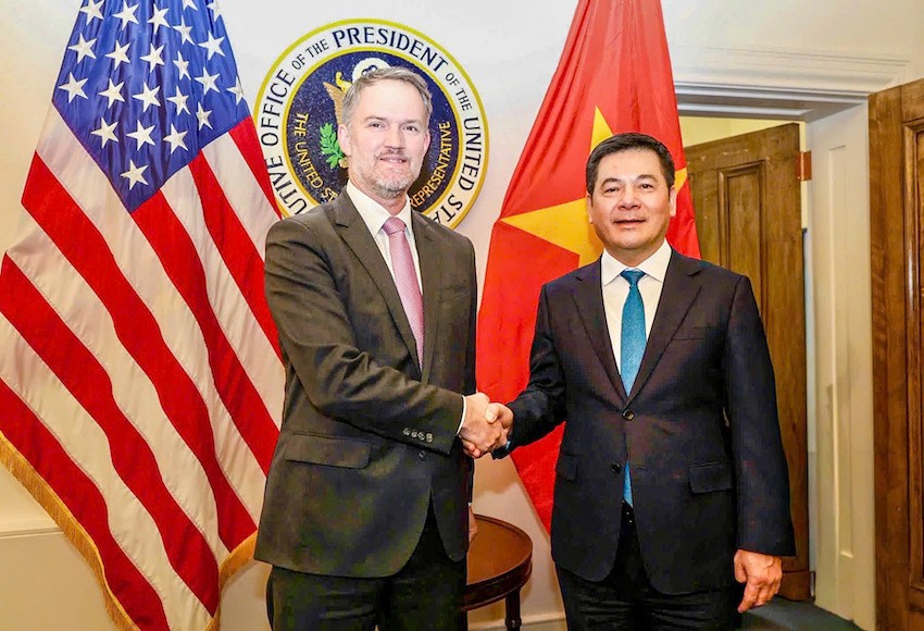 Trưởng Đại diện Thương mại Mỹ, Jamieson Greer và Bộ trưởng Nguyễn Hồng Diên, Trưởng đoàn đàm phán Kl993 ưu đãi thưởng hấp dẫn.