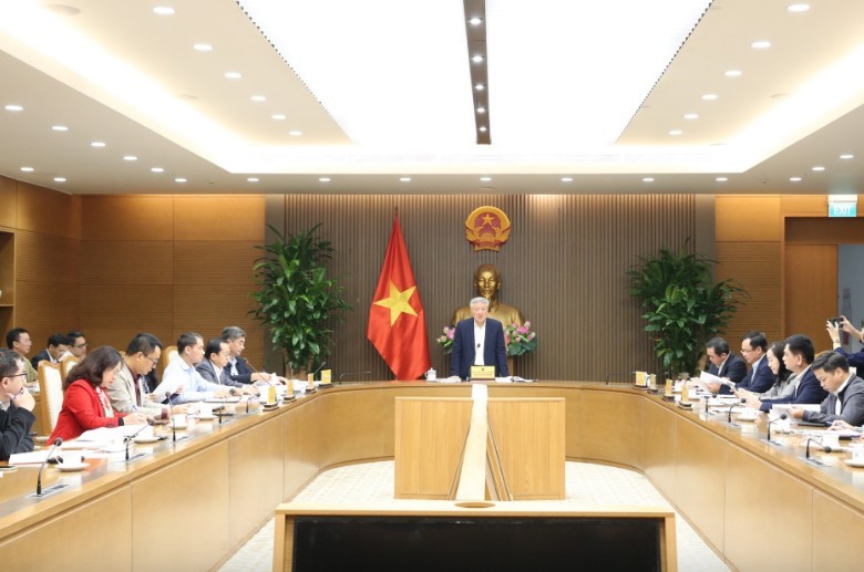 Phó thủ tướng Thường trực Kl993 ưu đãi thưởng hấp dẫn Nguyễn Hòa Bình chủ trì cuộc họp. Ảnh: VGP