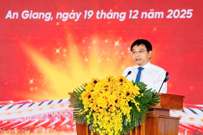 Bộ trưởng Nguyễn Văn Thắng phát biểu chỉ đạo tại lễ khởi công Dự án tuyến tàu điện đô thị đoạn 1 tại Đặc khu Phú Quốc. 