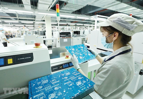M&A toàn cầu giữ lửa, AI trở thành “vũ khí” mới của các thương vụ