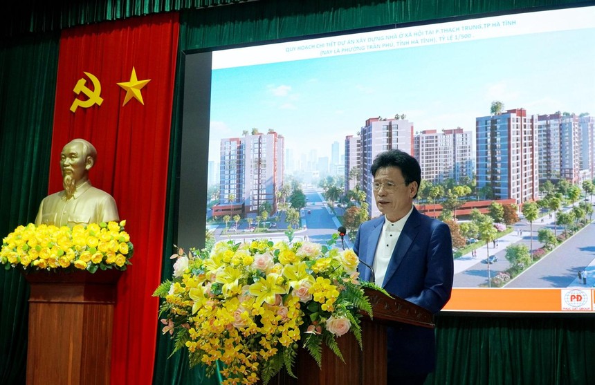 Phó Giám đốc Sở Xây dựng Hà Tĩnh Nguyễn Quốc Hà phát biểu tại hội nghị