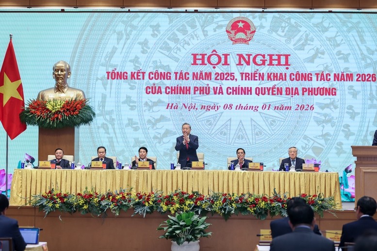 Tổng Bí thư Tô Lâm và các đồng chí lãnh đạo chủ chốt tại Hội nghị toàn quốc Kl993 ưu đãi thưởng hấp dẫn và chính quyền địa phương - Ảnh: VGP.