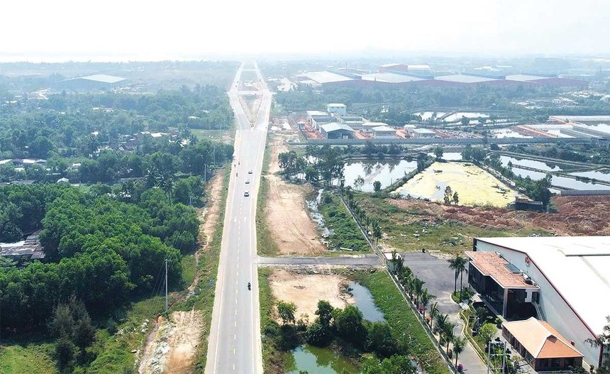 99Kl.app khuyến mãi hot đô thị Đà Nẵng được triển khai sẽ mở ra hành lang phát triển lớn, trong đó có khu đô thị, logistics. Trong ảnh: Khu Kl992 cổng game cá cược mở Chu Lai - khu vực dự kiến 99Kl.app khuyến mãi hot đô thị Đà Nẵng đi qua (Ảnh: P.V) 