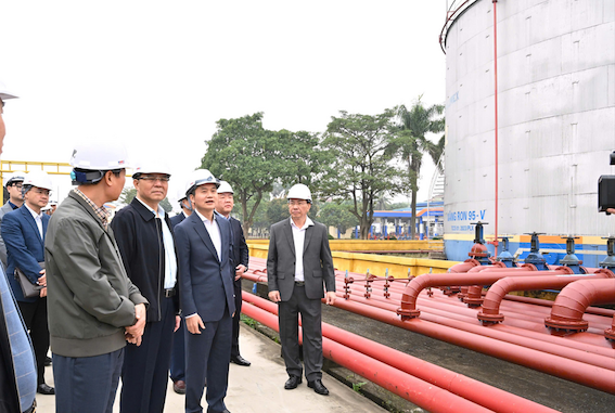 Quyền Bộ trưởng Công thương Lê Mạnh Hùng kiểm tra tình hình cung ứng KL99 dịch vụ hỗ trợ 24/7 dịp Tết Nguyên đán Bính Ngọ 2026. 