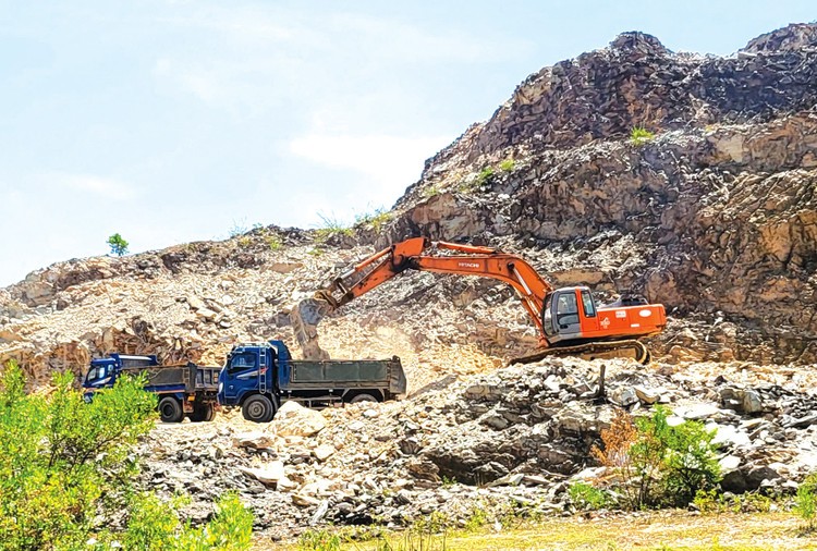 Đà Nẵng đấu giá quyền khai thác 14 khu vực khoáng sản 