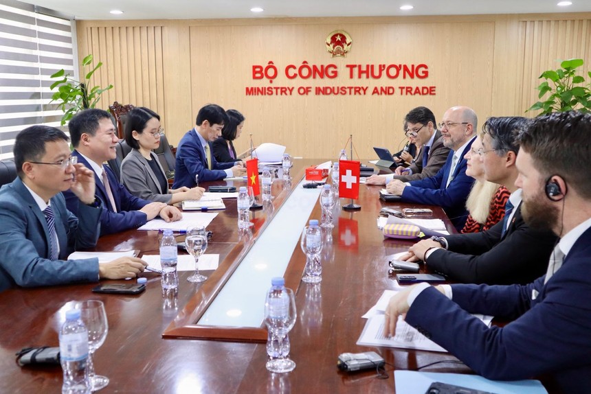 Việt Nam - Thụy Sỹ đẩy nhanh tiến trình đàm phán FTA Việt Nam - EFTA. 