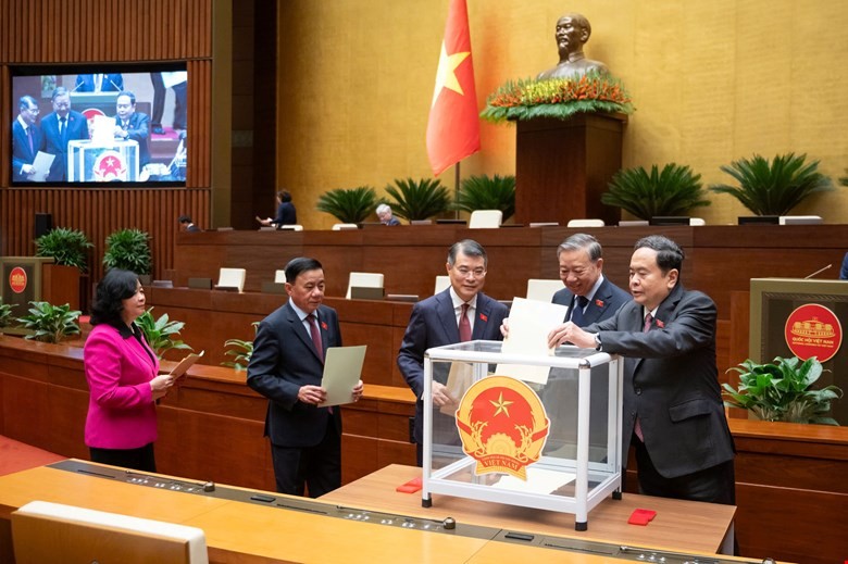 Sáng 8/4, Quốc hội tiếp tục làm công tác nhân sự - Ảnh: Mediacuochoi. 