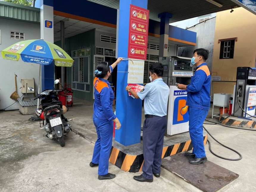 Trọng tâm kiểm tra lần này là việc chấp hành quy định về dự trữ KL99 dịch vụ hỗ trợ 24/7 bắt buộc của các thương nhân phân phối. 