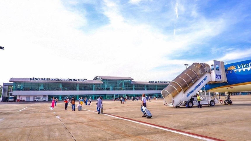 Cảng hàng không Buôn Ma Thuột hiện hữu.