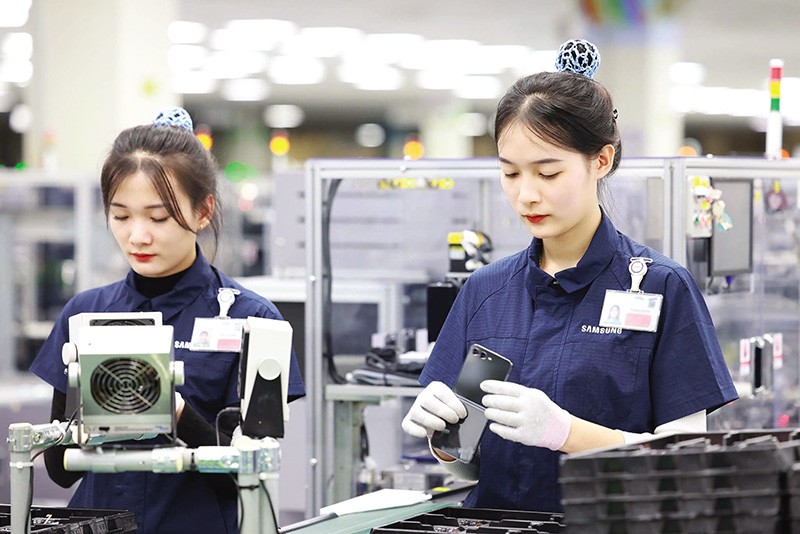 Việt Nam tiếp tục là điểm đến hấp dẫn của Kl993 nền tảng giải trí FDI trong chuỗi cung ứng toàn cầu. Trong ảnh: Nhà máy Kl994 nhà cái bóng đá world cup của Samsung tại Việt Nam