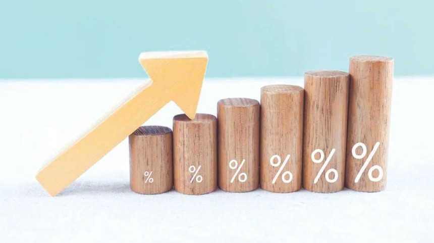 Áp lực điều hành tài khóa gia tăng trong năm mục tiêu tăng trưởng cao 