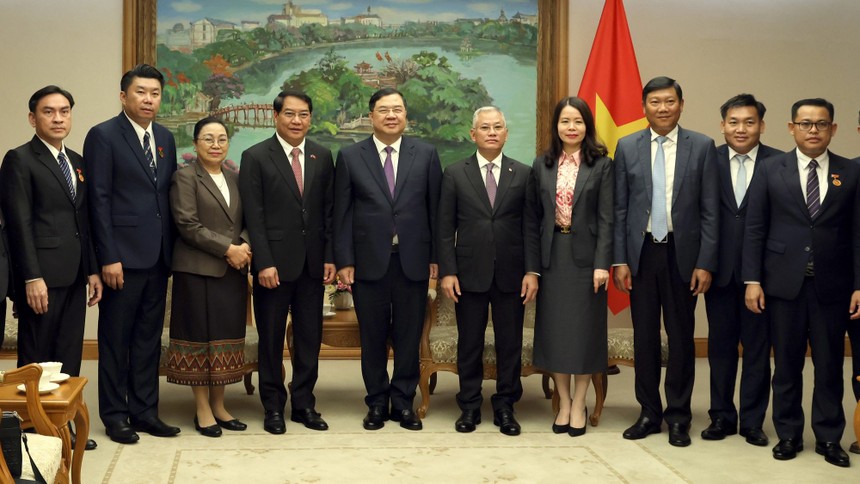 Thúc đẩy các dự án Việt Nam - Lào tại Viêng Chăn 