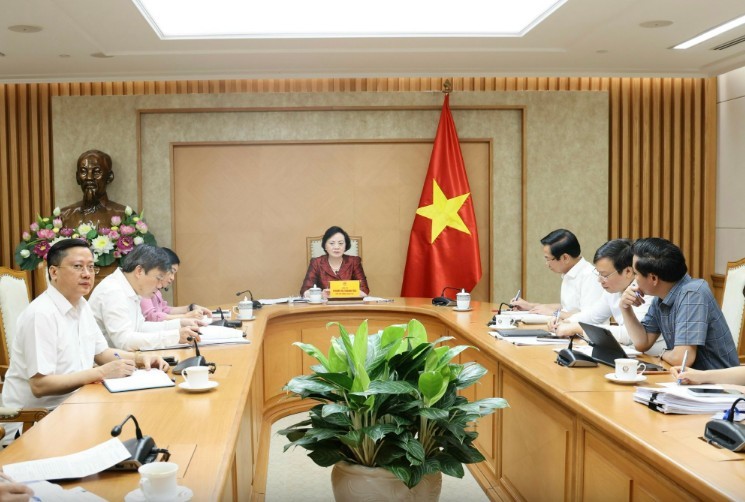Bí thư Trung ương Đảng, Phó Thủ tướng Kl993 ưu đãi thưởng hấp dẫn Phạm Thị Thanh Trà chủ trì cuộc họp - Ảnh: VGP