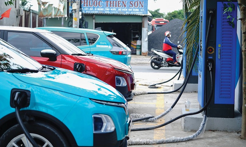 Thị trường đang chuyển từ “xe là sản phẩm cơ khí” sang “xe là nền tảng công nghệ và dịch vụ”