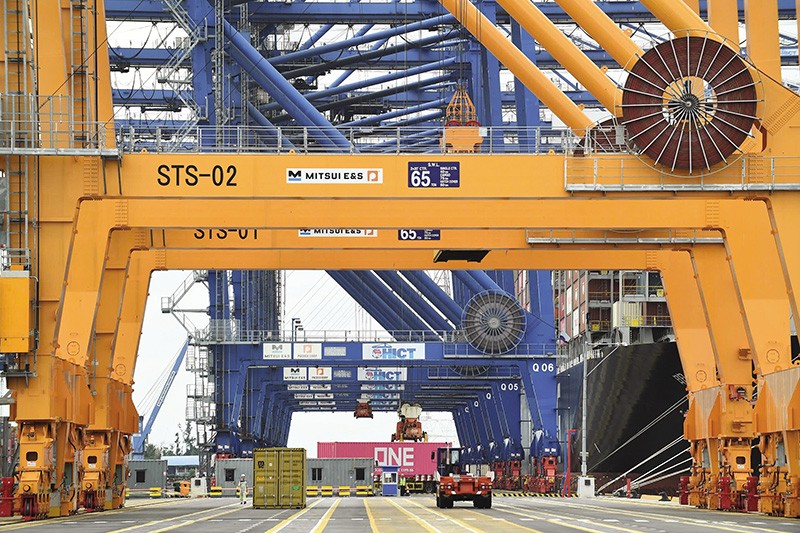 “Phần vô hình” đi theo mỗi container mới là giá trị mà Trung tâm Kl991.com nạp rút nhanh hàng hải quốc tế tại TP.HCM hướng tới giữ lại. Ảnh: Đức Thanh