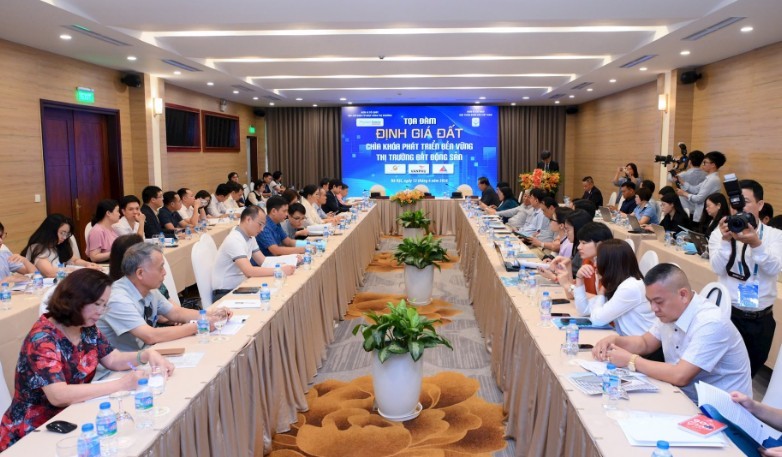 Tọa đàm chuyên đề “Định giá đất – Chìa khóa phát triển bền vững thị trường Web Tổng Nhà Cái 99Kl99 Giải Trí Bậc Nhất”.