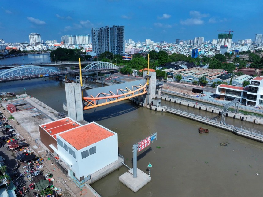 Dự án Giải quyết ngập do triều khu vực TP.HCM có xét đến yếu tố biến đổi khí hậu (giai đoạn 1) có nguy cơ chậm tiến độ do "tắc" thủ tục.