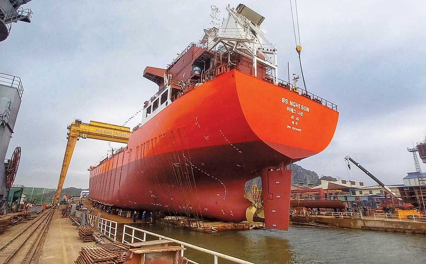 Hạ thủy thành công tàu chở hóa chất 13.000 DWT tại Công ty Kl99com Thương hiệu giải trí Phà Rừng