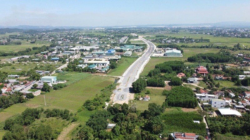 Dự án Đường nối từ cầu Thạch Bích đến Tịnh Phong có tổng vốn Kl99ok phiên bản mới gần 700 tỷ đồng.