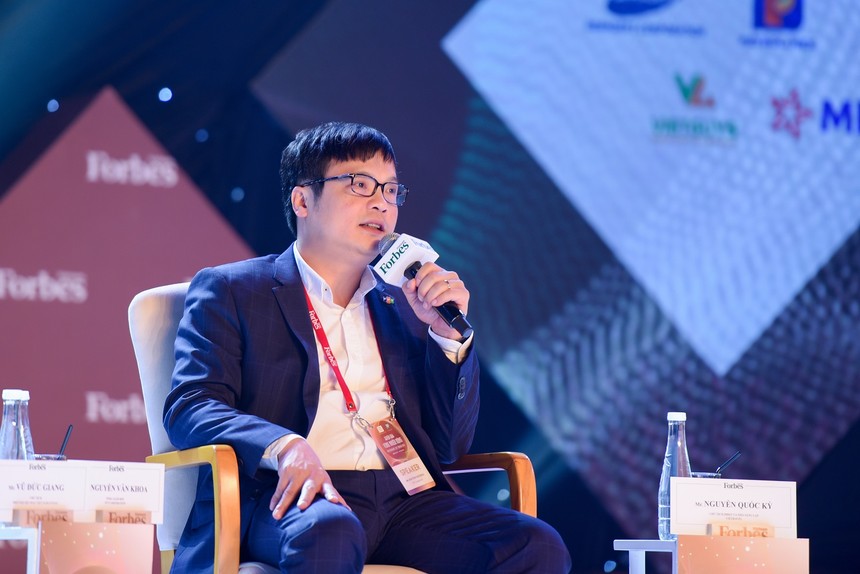 CEO FPT: “Hãy giữ thật chặt túi tiền của mình, tập trung Kl99ok phiên bản mới cho hoạt động cốt lõi"