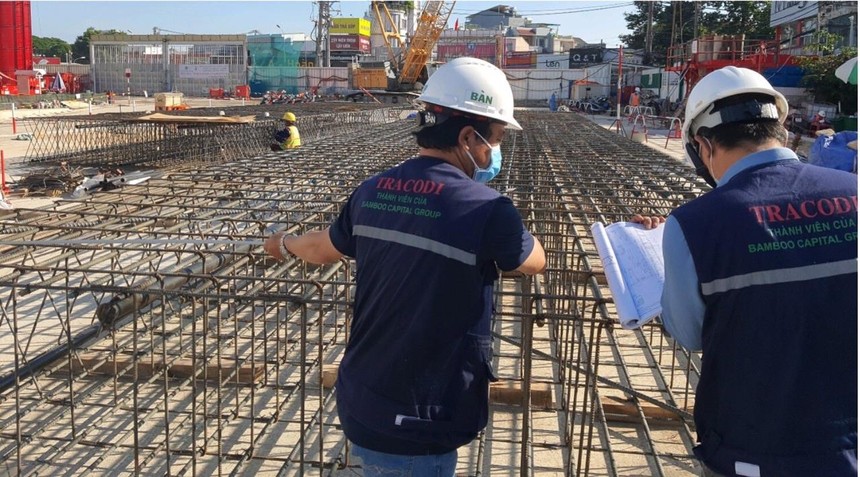 Thi công trên công trường xây dựng