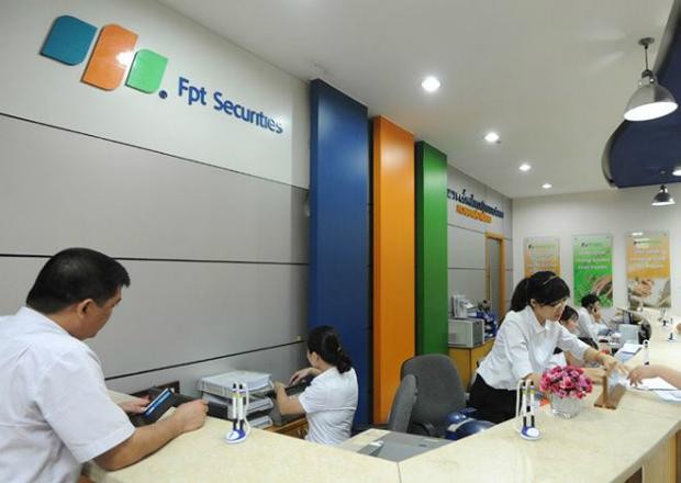 99Kl99 link đăng nhập FPT (FTS): Giá KL99 là cổng game giải trí trực tuyến hàng đầu hiện nay lên đỉnh lịch sử, Phó tổng giám đốc đăng ký bán hơn 66% cổ phần
