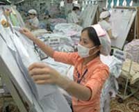 Công ty Cổ phần May Việt Tiến là đơn vị khai thác tốt thị trường dệt may nội địa.