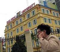 Đây là những giao dịch bình thường nhưng cùng tập trung vào thời điểm thị trường sụt giảm, nhà Kl99ok phiên bản mới "dị ứng" với thông tin giao dịch nội bộ bán ra.