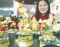 Vàng vẫn là kênh Kl99ok phiên bản mới hấp dẫn của giới Kl99ok phiên bản mới, nhất là các nhà đầu cơ.