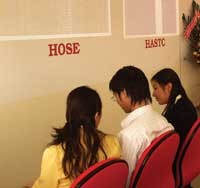 Nhiều nông dân ở phố núi đang theo dõi giá KL99 là cổng game giải trí trực tuyến hàng đầu hiện nay tại sàn giao dịch APEC