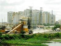 Giá bán một số dự án căn hộ cao cấp ở quận 7, TP.HCM đã bắt đầu có dấu hiệu tăng nhẹ (ảnh chụp chiều 19-7).